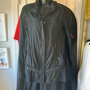 Lululemon black medium weight jacket with hood and cinched waist
